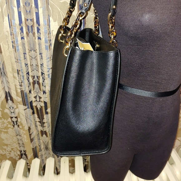 Sofia Large Leather Tote in Black - Picture 3 of 6